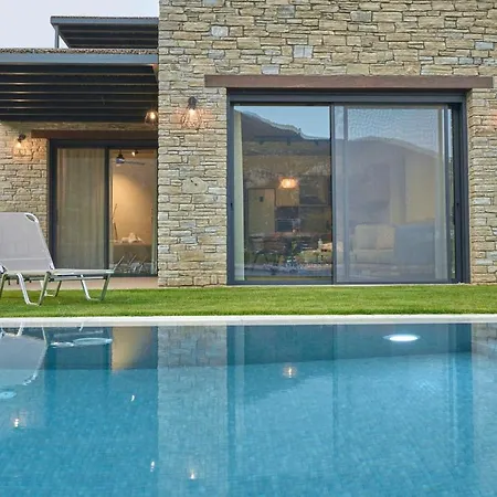 Into The Blue Suites Arkadiko Chorio Exterior photo