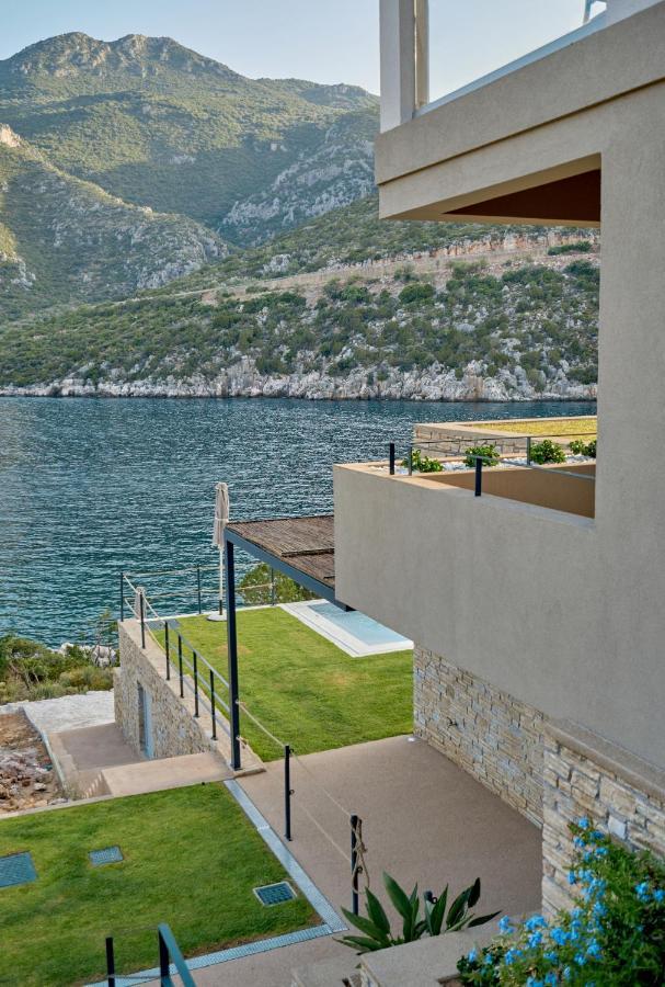 Apartment Into The Blue