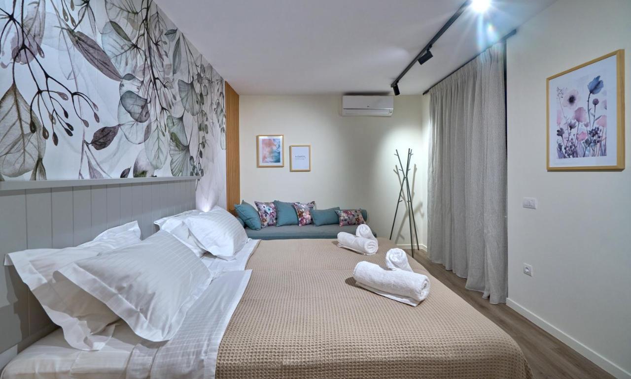 Into The Blue Apartment